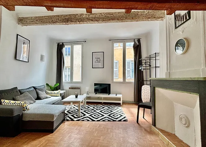 Charmant T1 Mezzanine Provencal