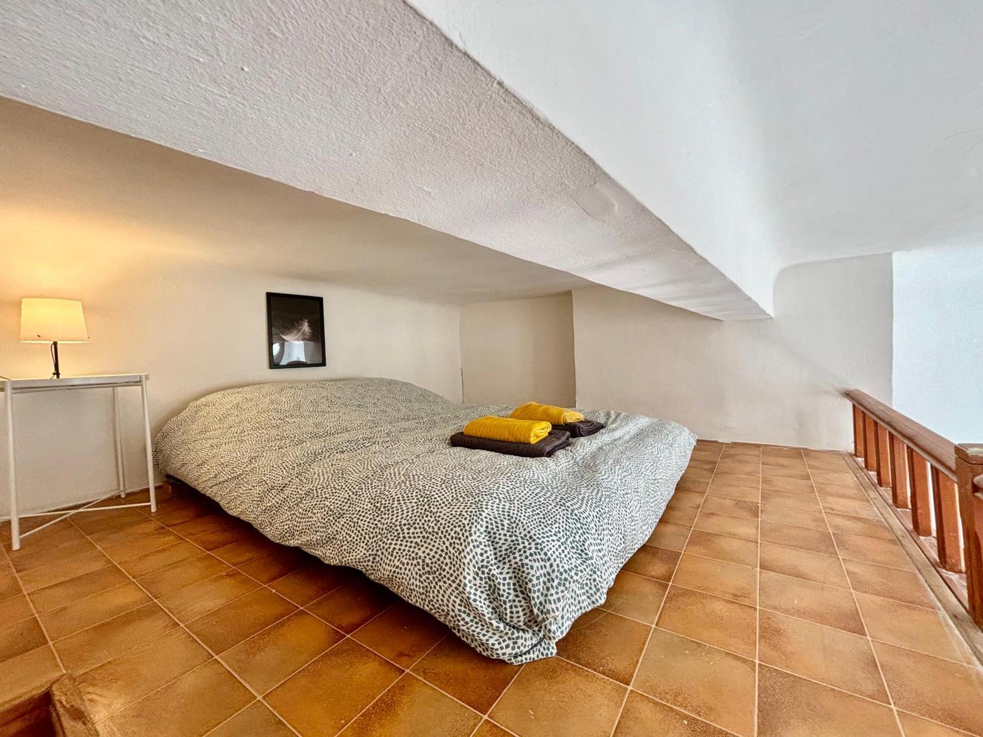 T1 Mezzanine Provencal *